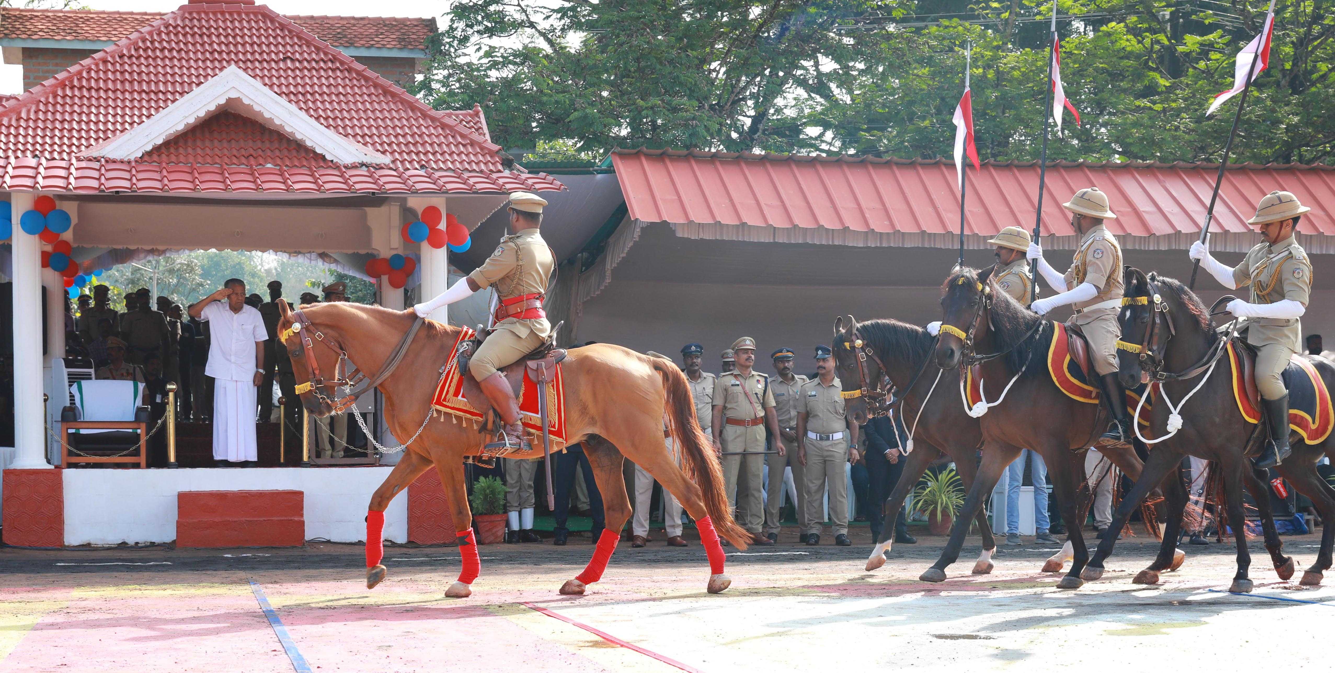 കേരള പോലീസിന്‍റെ 68ാമത് രൂപീകരണദിനം, കേരളപ്പിറവി