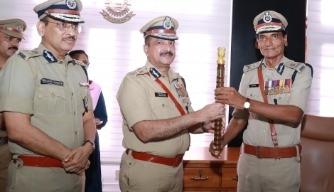  Dr. Shaik Darvesh Saheb IPS assumed the position of State Police Chief 