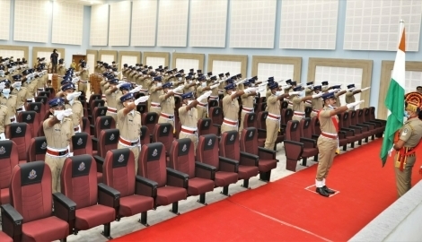  Chief Minister Took Salute of Police Telecommunication Recruits at the E-Passing Out Parade 